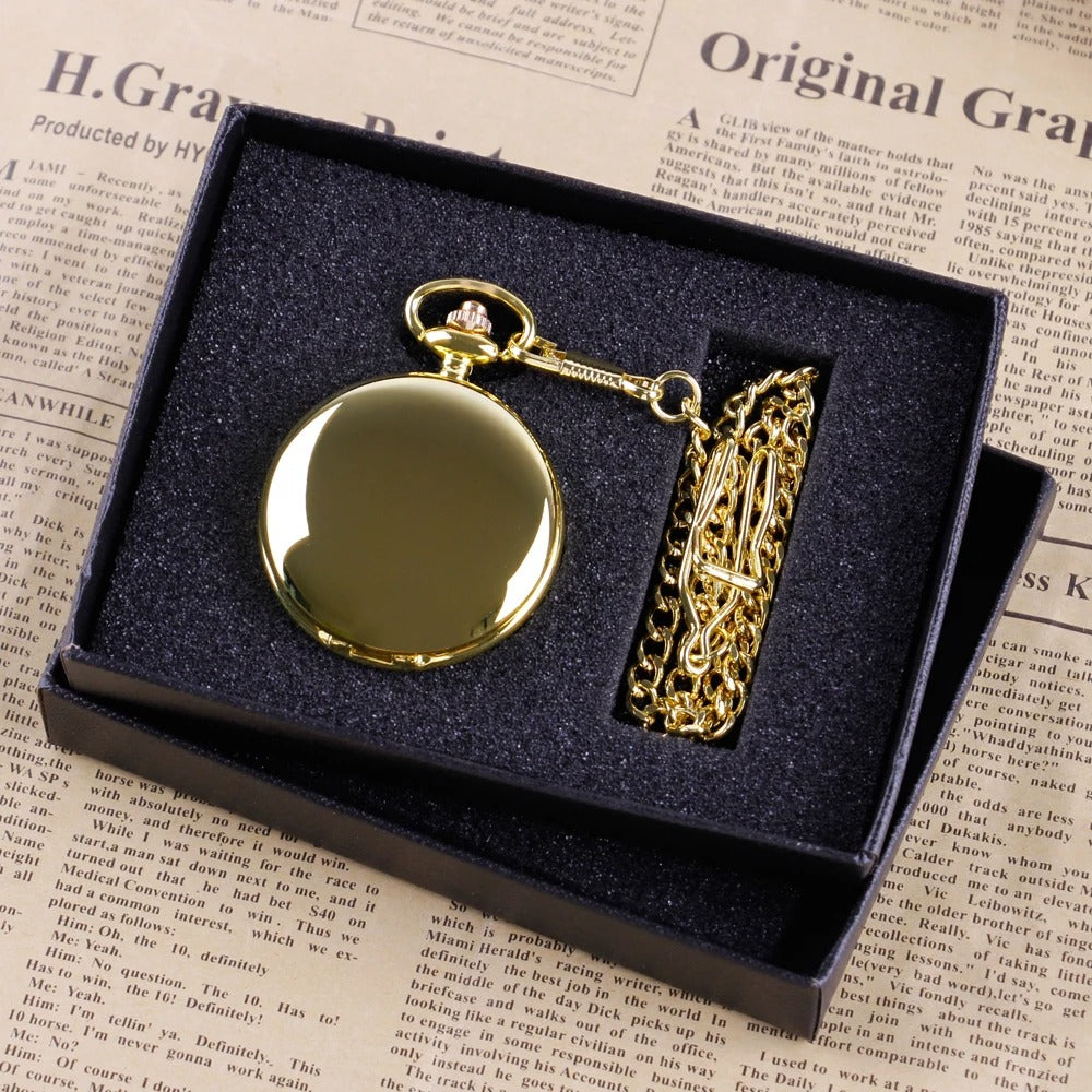 Montre Gousset Quartz Collier Femme présentée dans son écrin cadeau avec chaîne